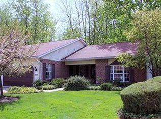 6044 Weymouth Dr, Mentor, OH 44060
