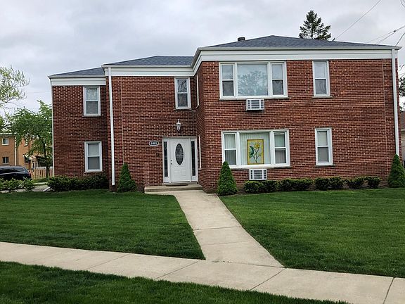 3rd image of 1481 Willow Ave