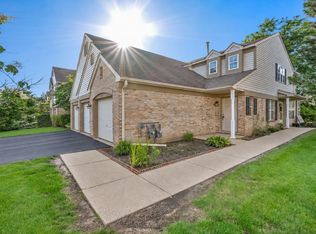 382 Crystal Ridge Dr #382, Crystal Lake, IL 60012