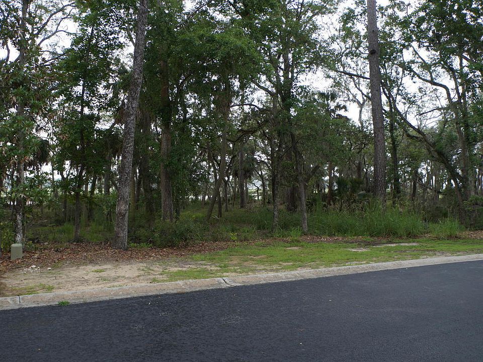 1st image of 293 De La Gaye Point