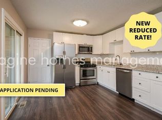 1372 Roseland Dr, Macedonia, OH 44056