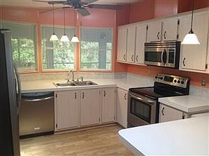 4th image of 104 Riverwalk Dr