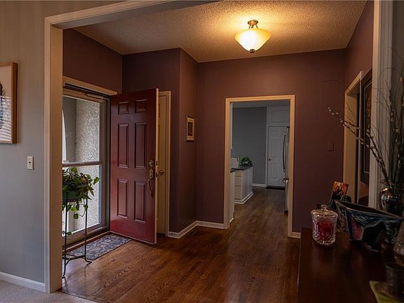 4th image of 6420 W 145th St