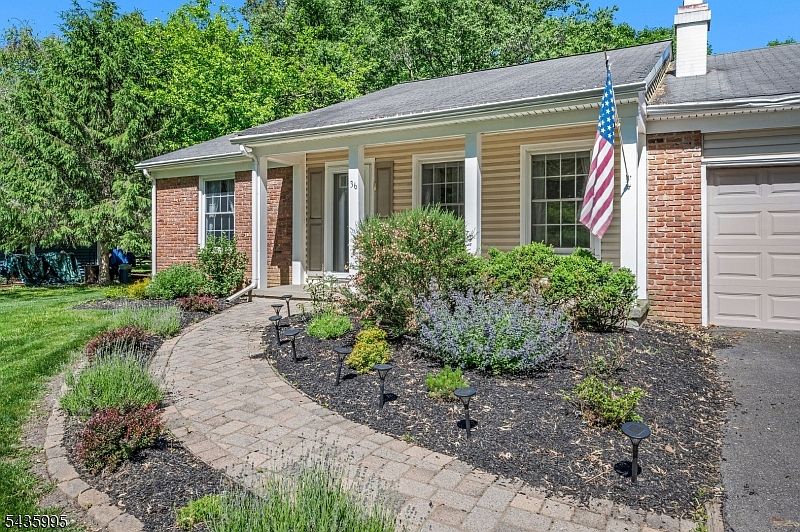 1st image of 36 Cloverhill Dr