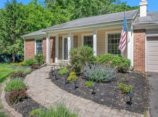 36 Cloverhill Dr, Califon Boro, NJ 07830
