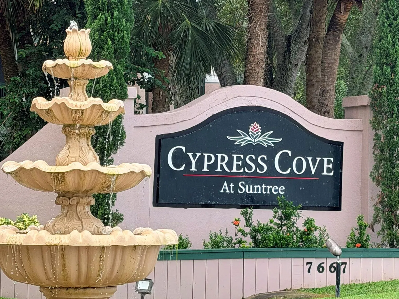 1 bed, 1.0 bath, 752 sqft, $1,300 — Photo 2