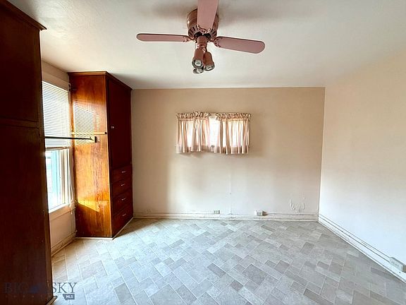 4th image of 1034 Milwaukee Ave