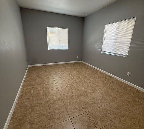 4th image of 316 Cross Ave #A