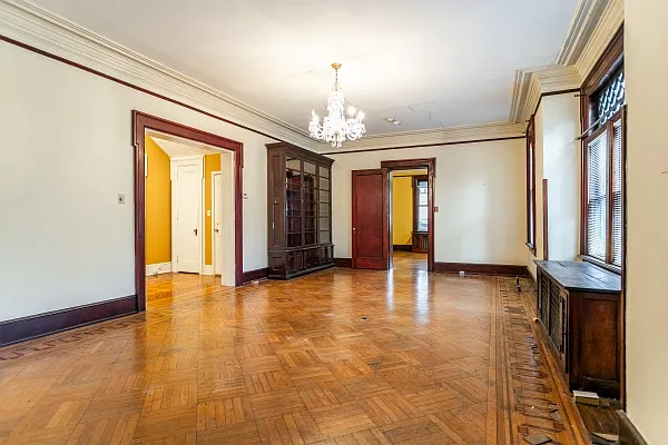 52 Albemarle Pl #1 — Photo 2
