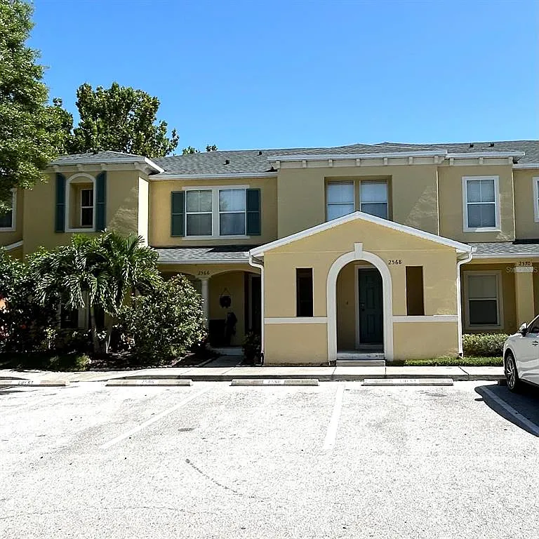 2 bed, 2.5 bath, 1252 sqft, $1,950 — Photo 1