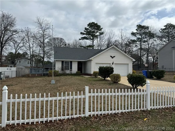 819 Rim Rd, Fayetteville, NC 28314