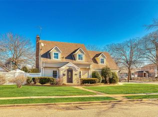 1639 Carman Pl, Baldwin, NY 11510