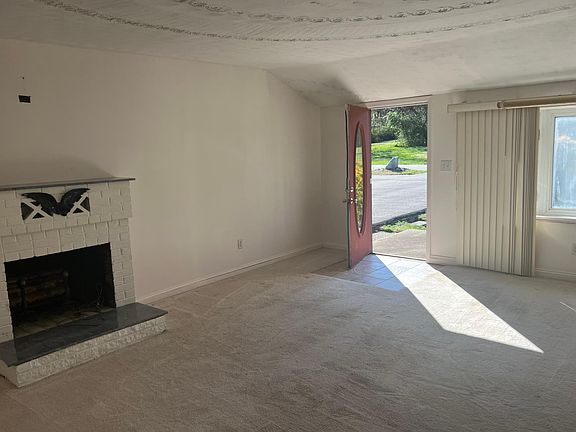4th image of 701 Cecil Ave N APT 2