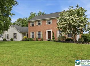 5233 Timber Ln, Schnecksville, PA 18078