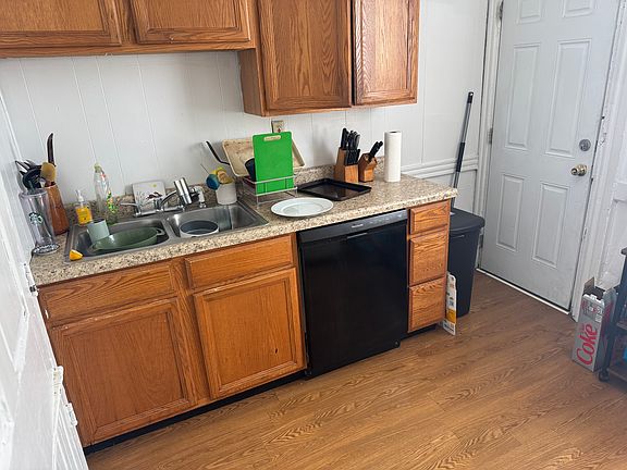 5th image of 3414 Ward St