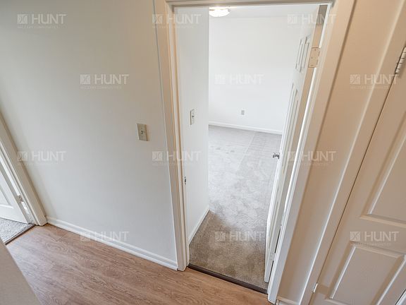 3rd image of 136 Kentucky Cir