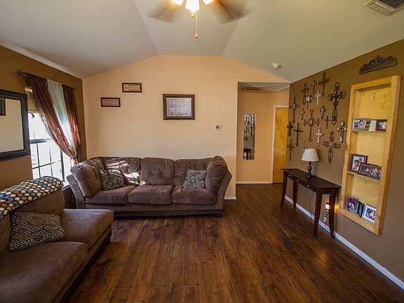 5th image of 3022 Abilene St