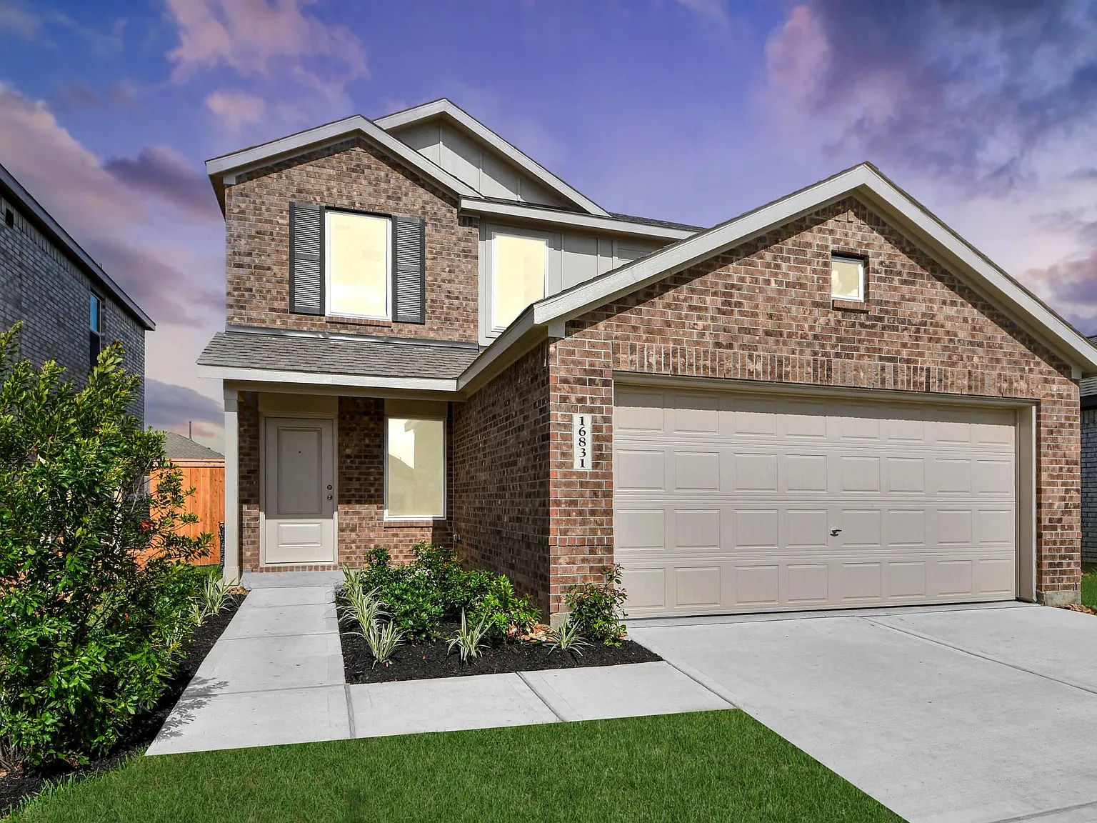 4 bed, 2.5 bath, 1951 sqft, $2,050 — Photo 2