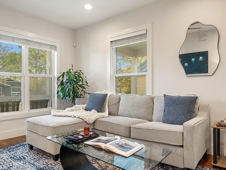 2702 Crest Ave #1 — Photo 7