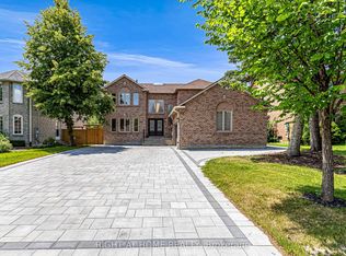 35 Harmony Hill Cres, Richmond Hill, ON L4C 8Z2