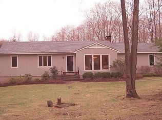 286 Godfrey Rd E, Weston, CT 06883