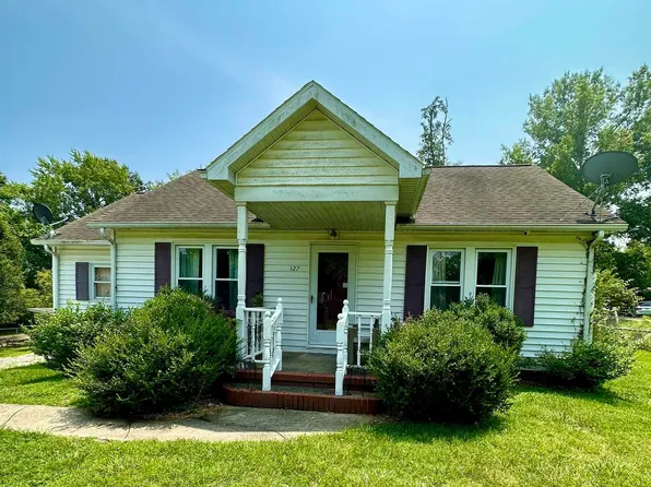 127 W 2nd St, Lynnville, IN 47619