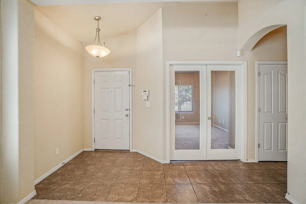 3 bed, 2.0 bath, 1657 sqft, $1,750 — Photo 3