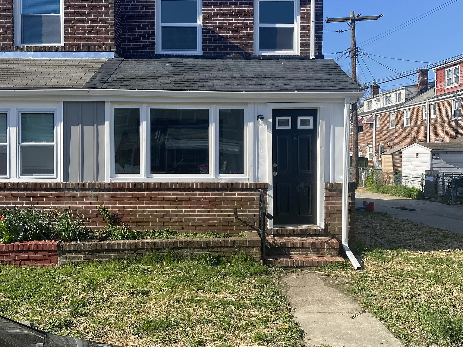 400 Maple Lane - 1 — Photo 1