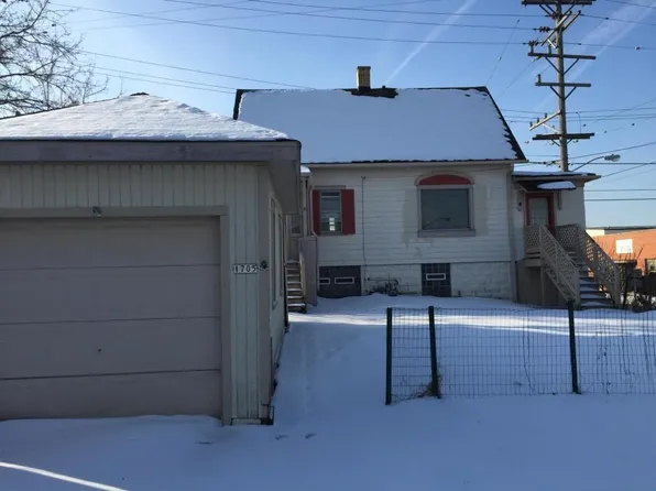 1705 S 44th St, Milwaukee, WI 53214