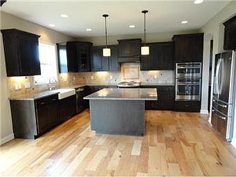 4th image of 2965 White Pine Way