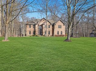 10381 Hoover Woods Rd, Galena, OH 43021