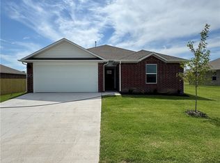 547 Nevada St, Farmington, AR 72730