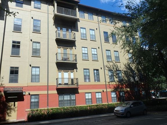 3rd image of 911 N Orange Ave APT 315