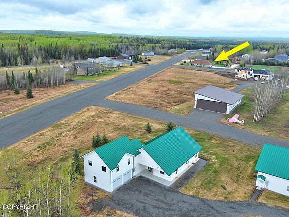 4th image of 37839 Luscombe Cir