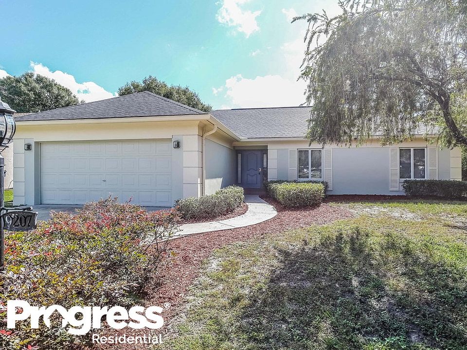 1st image of 9207 Regents Park Dr
