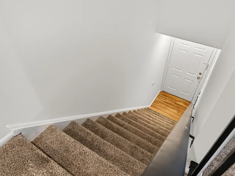 324 Shore Dr #B-8 — Photo 14