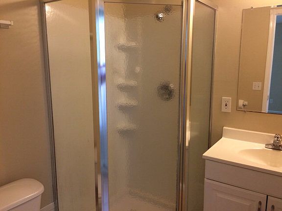 4th image of 310 W Park St