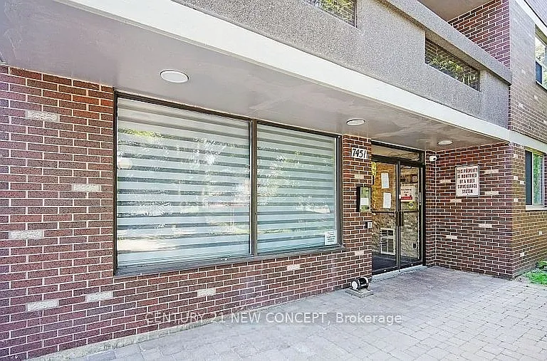 7451 Yonge St #101 — Photo 39
