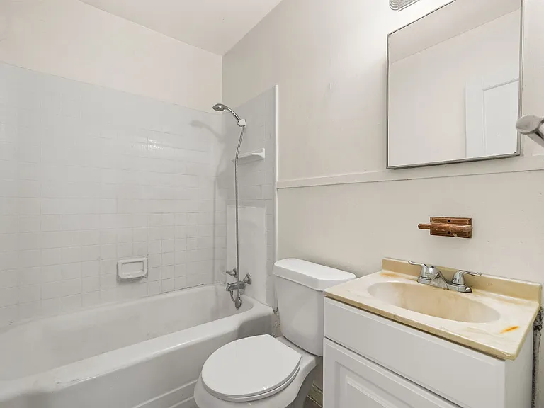 1718 46th St #B — Photo 14