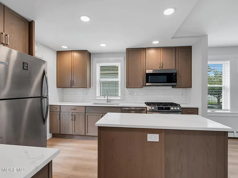 505 Long Branch Ave — Photo 11