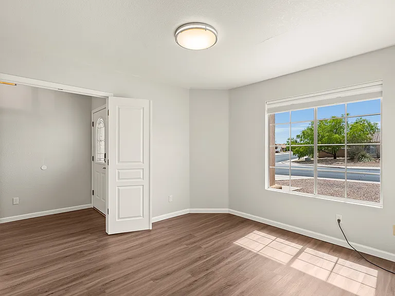 2729 Cartegena Dr — Photo 13