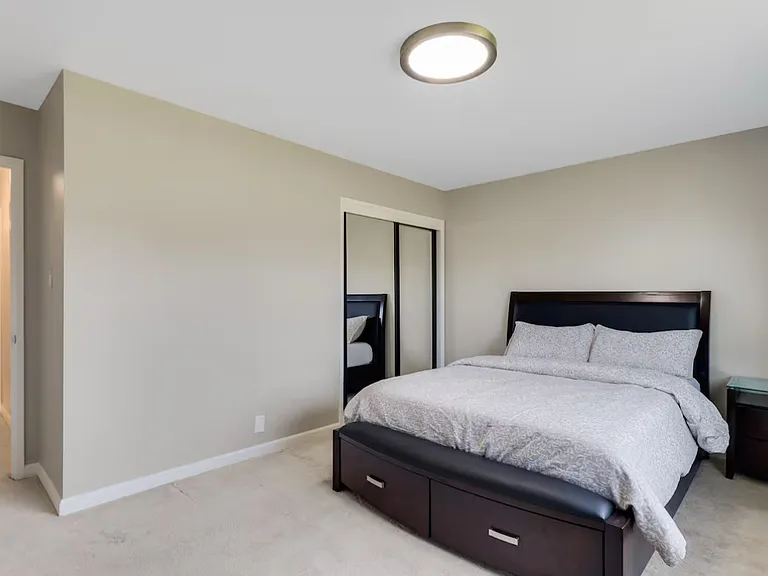 10420 Greenview Dr — Photo 29
