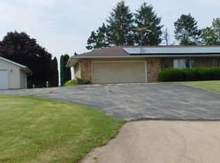 11024 W Raders Rd, Pearl City, IL 61062