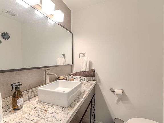 3rd image of 6339 Del Monte Dr #95