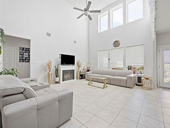 5th image of 3929 Mineral Dr