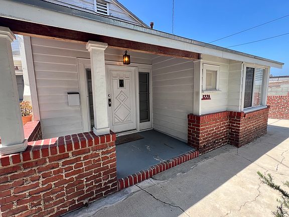 2nd image of 322 W Plymouth St APT A