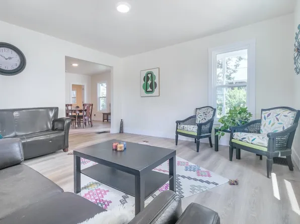 1112 Gilson St, Madison, WI 53715