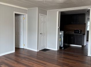 735 8th St APT E, Columbus, IN 47201