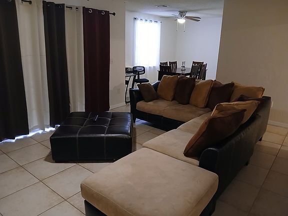 5th image of 4200 Versailles Dr #D