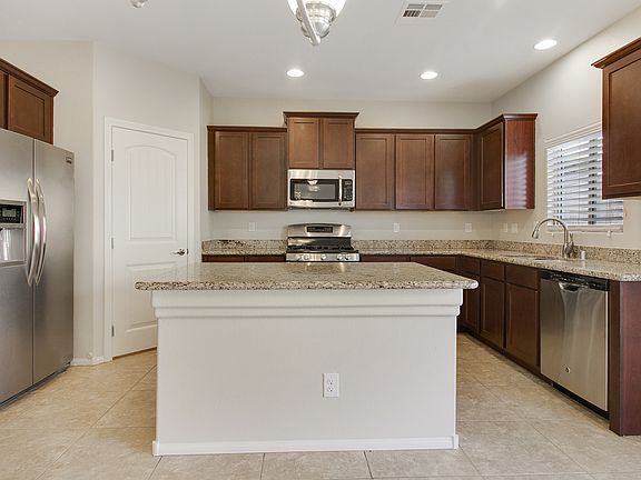 5th image of 9214 Forest Meadows Ave